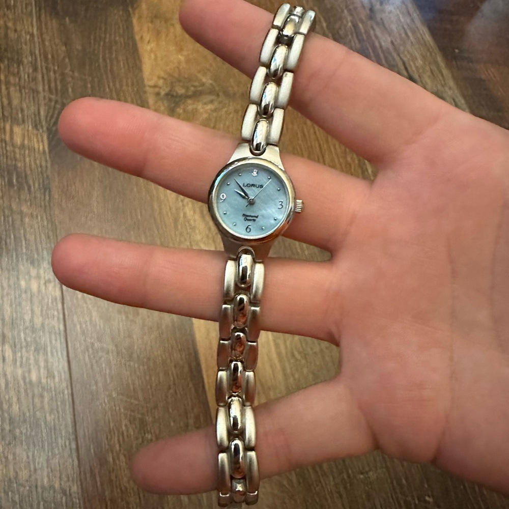 Lorus Diamond Quartz Silver Vintage watch